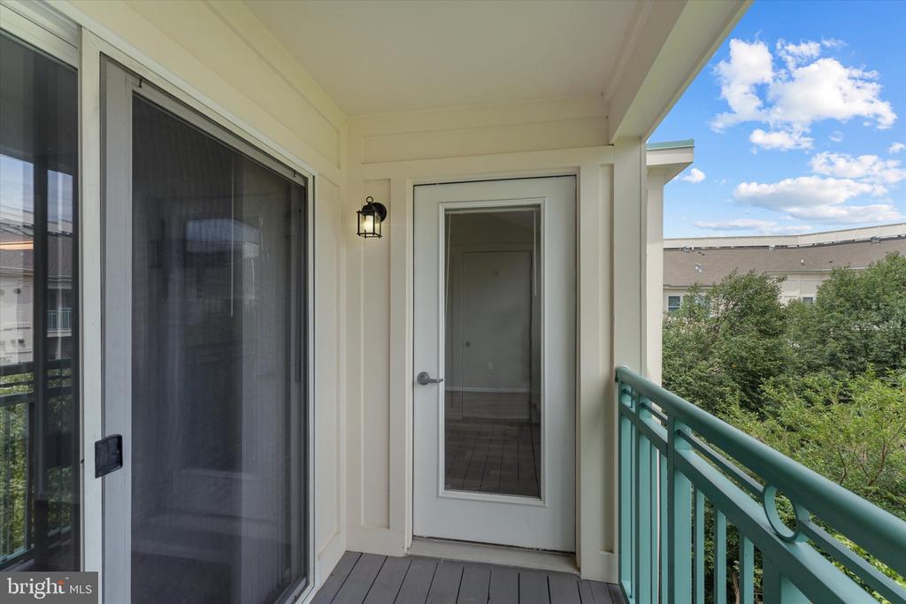 12000 MARKET STREET Unit: 446
