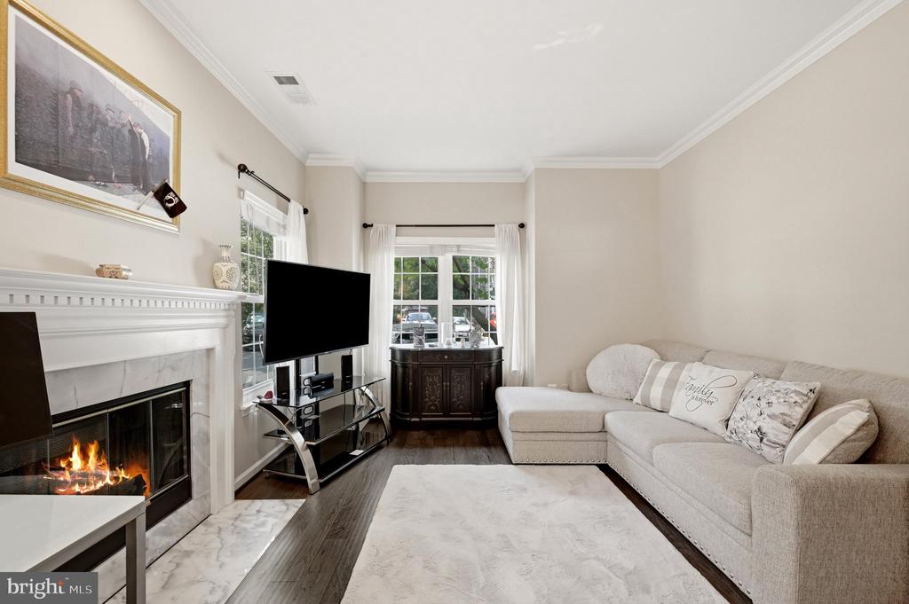 1701 LAKE SHORE CREST DRIVE Unit: 16