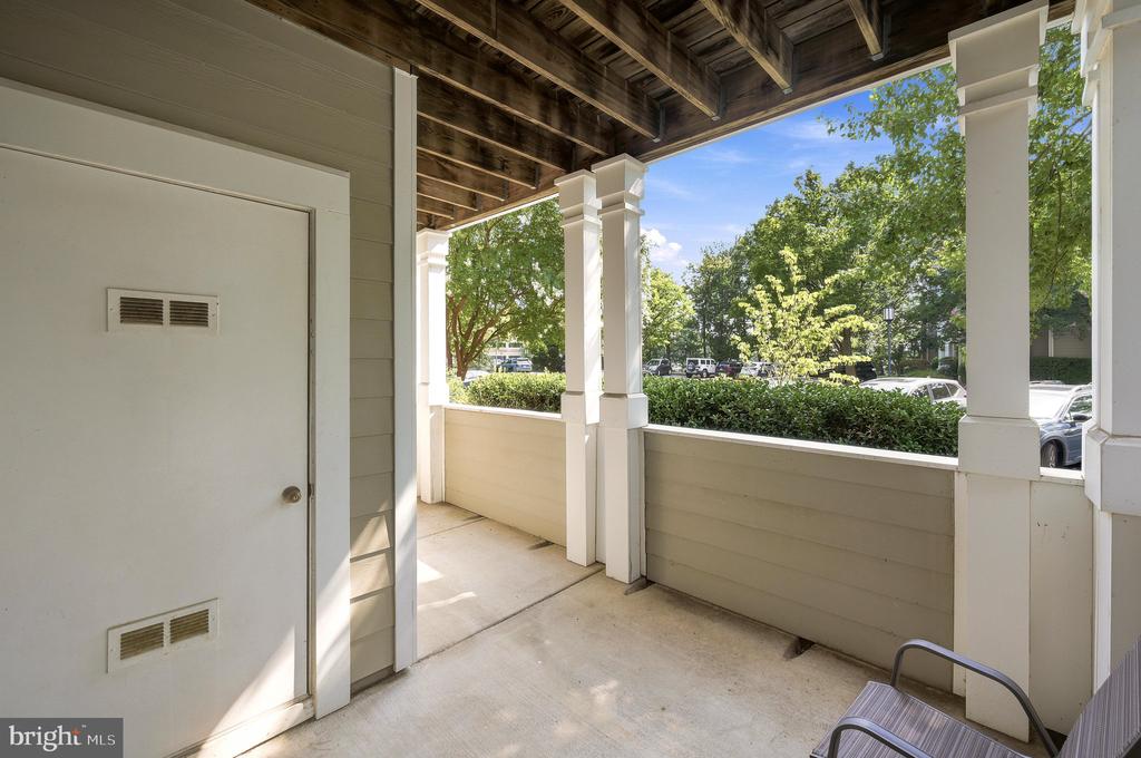 1701 LAKE SHORE CREST DRIVE Unit: 16