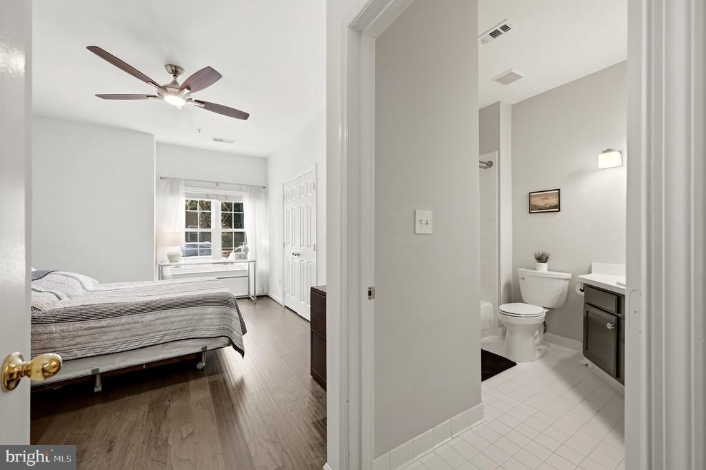1701 LAKE SHORE CREST DRIVE Unit: 16