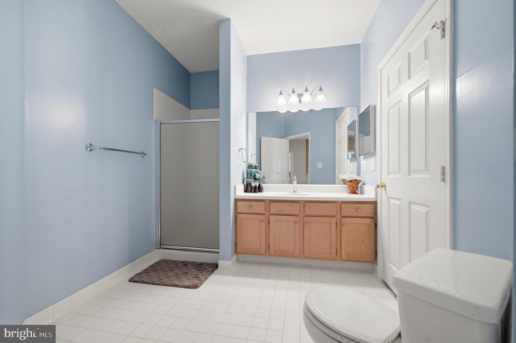 1701 LAKE SHORE CREST DRIVE Unit: 16