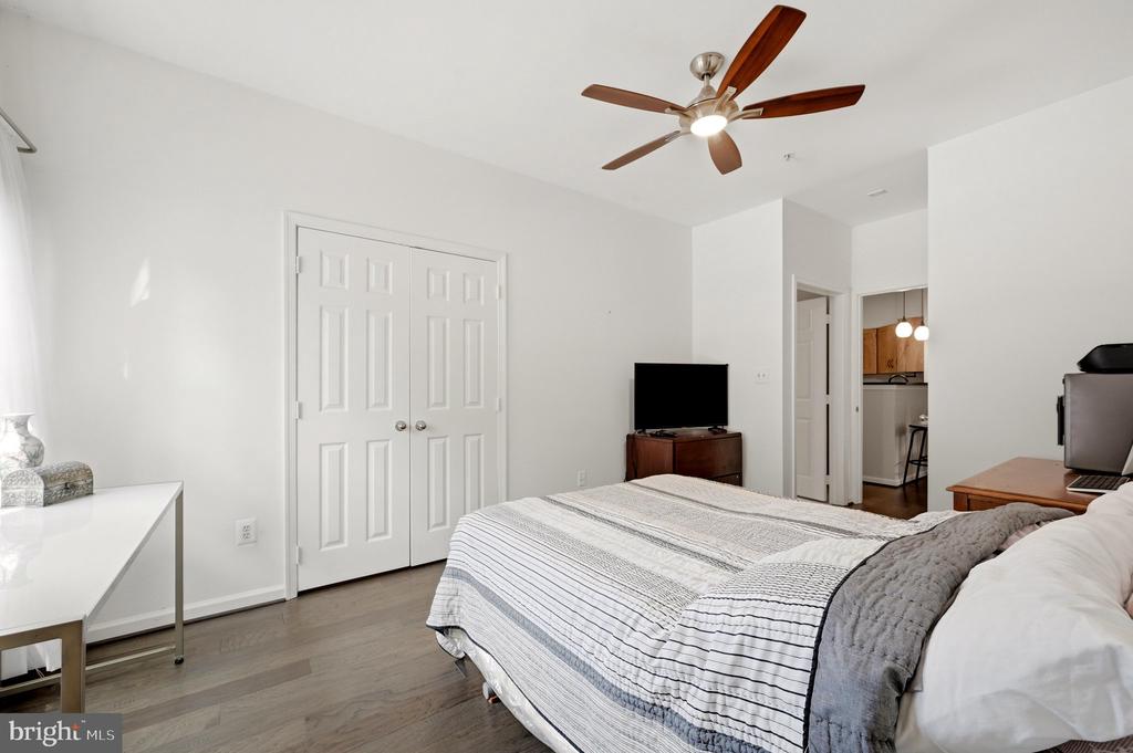 1701 LAKE SHORE CREST DRIVE Unit: 16