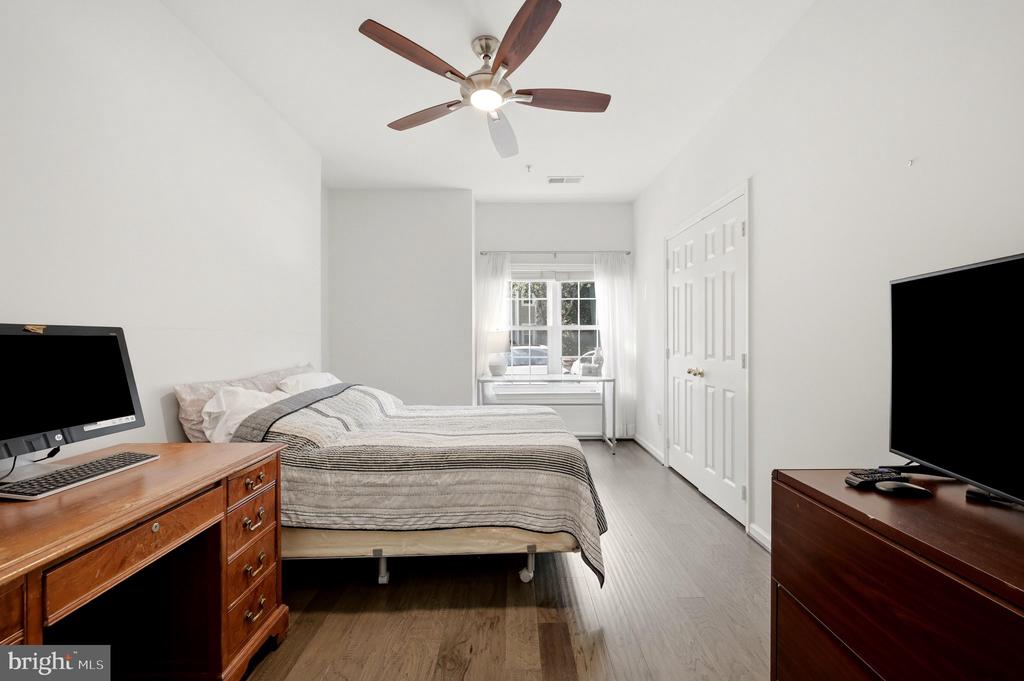 1701 LAKE SHORE CREST DRIVE Unit: 16