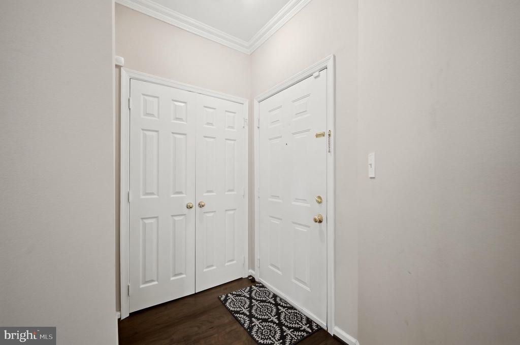 1701 LAKE SHORE CREST DRIVE Unit: 16