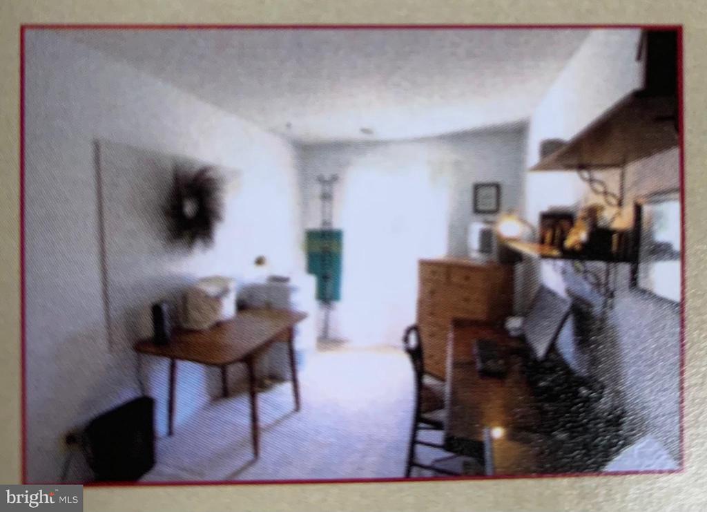 12102 GREEN LEAF COURT Unit: 102