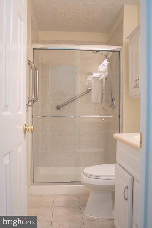 12102 GREEN LEAF COURT Unit: 102