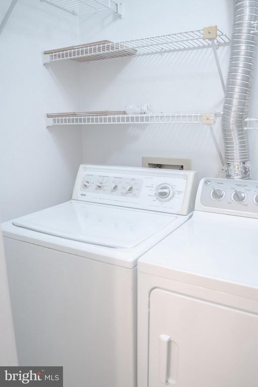 12102 GREEN LEAF COURT Unit: 102
