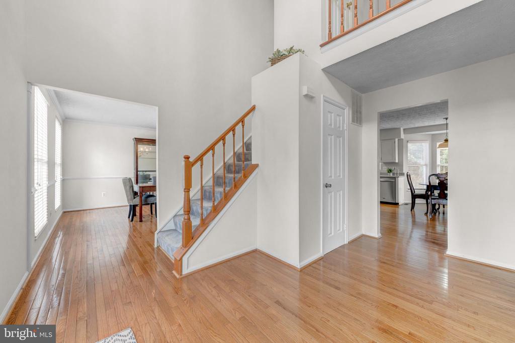 1425 CELLAR CREEK WAY