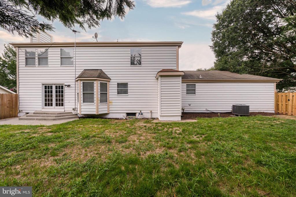 1425 CELLAR CREEK WAY