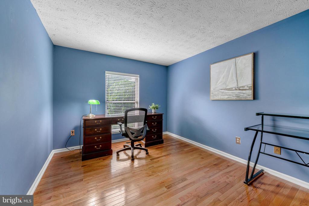 1425 CELLAR CREEK WAY