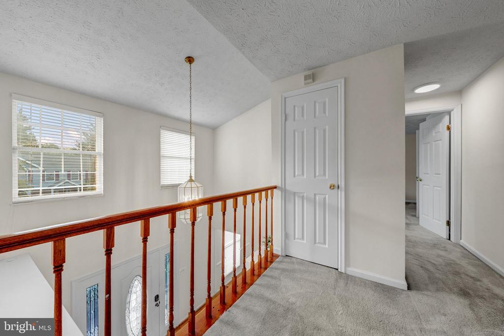 1425 CELLAR CREEK WAY