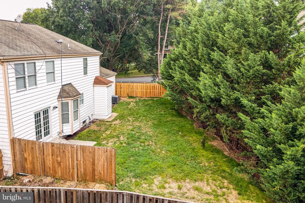 1425 CELLAR CREEK WAY