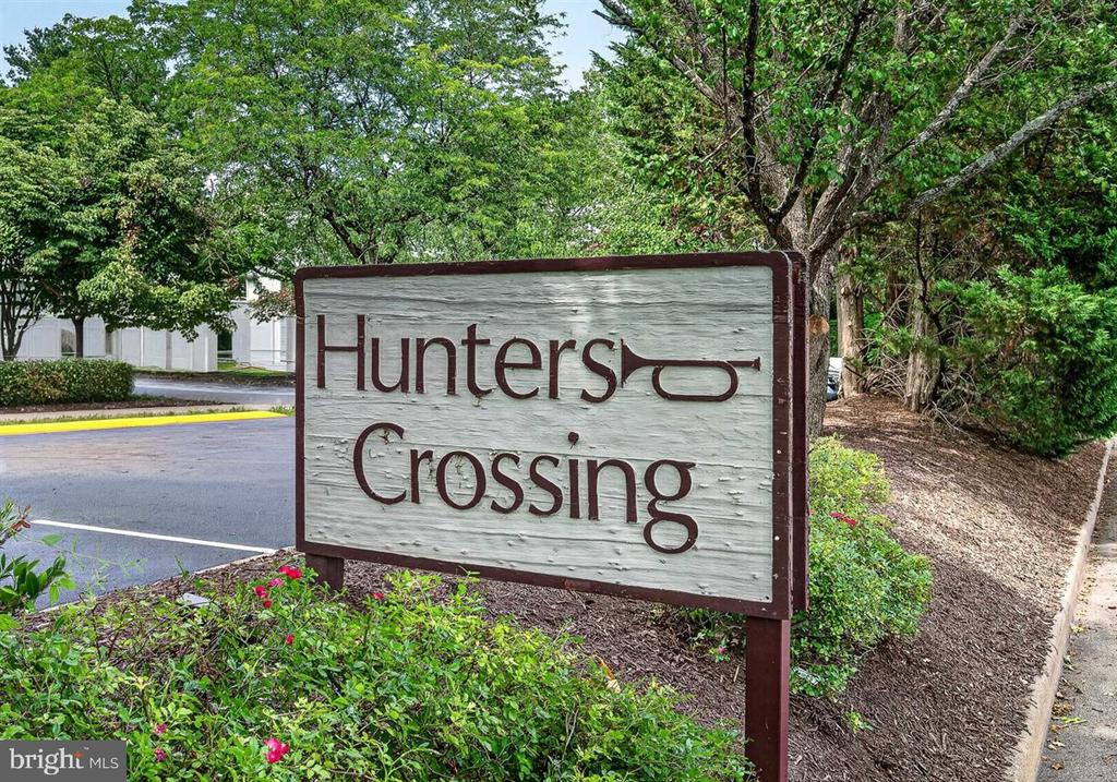 2316 HUNTERS RUN DRIVE