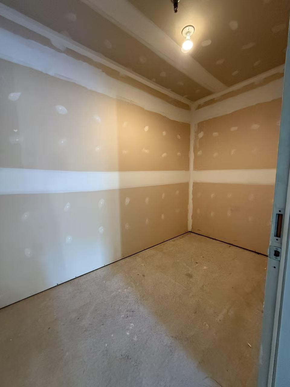 11353 ARISTOTLE DRIVE Unit: 8-305