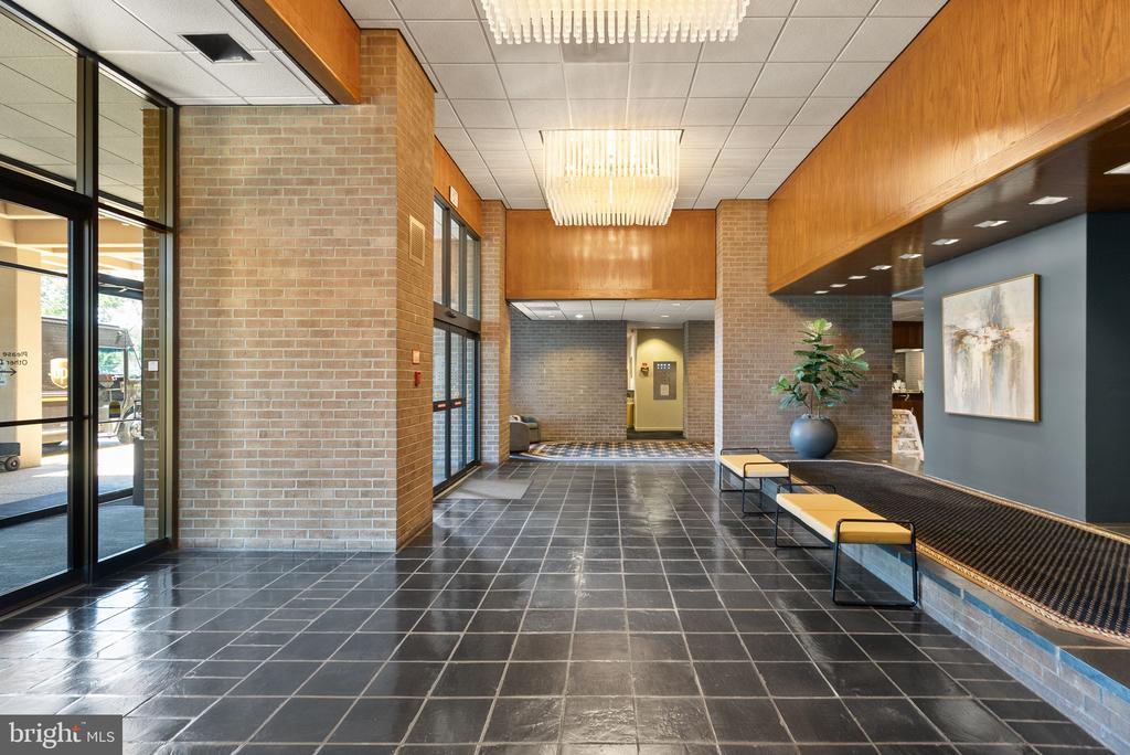 1800 OLD ROAD Unit: 1021