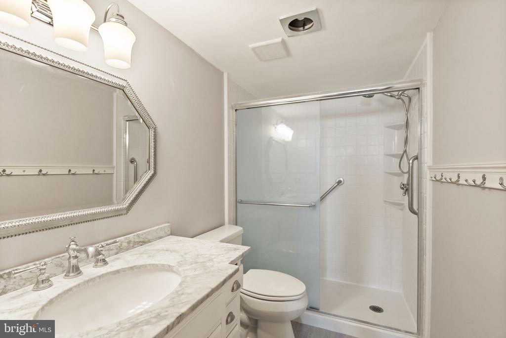 1800 OLD ROAD Unit: 1021