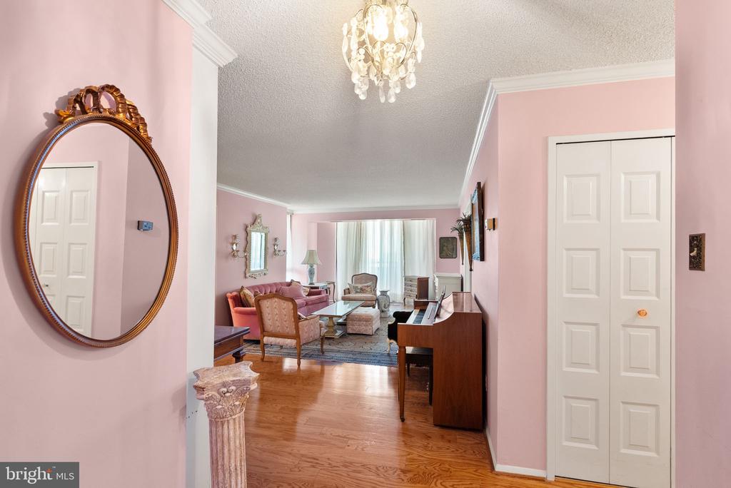 1800 OLD ROAD Unit: 1021