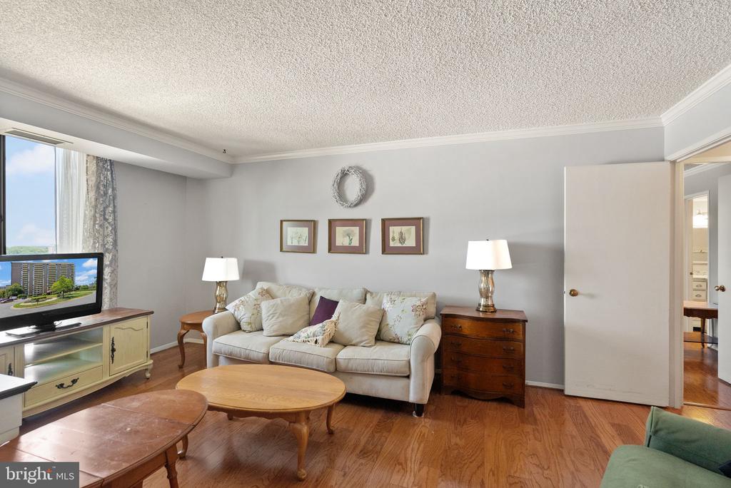 1800 OLD ROAD Unit: 1021