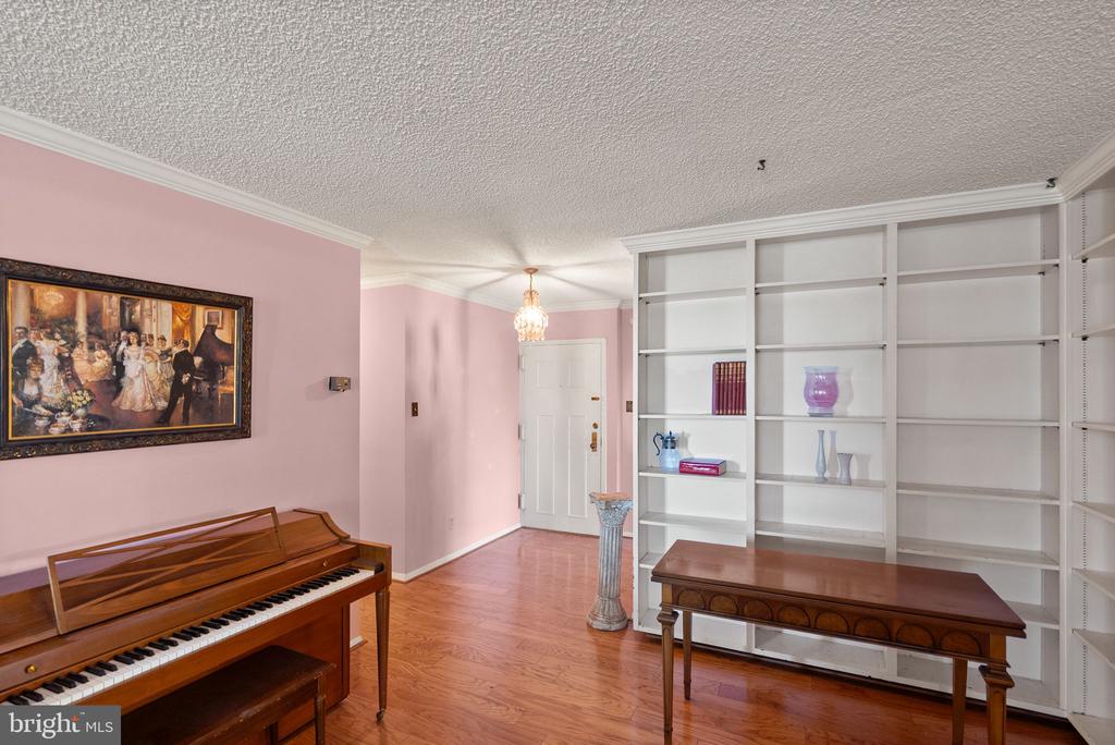 1800 OLD ROAD Unit: 1021