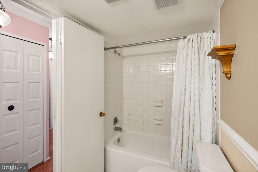 1800 OLD ROAD Unit: 1021