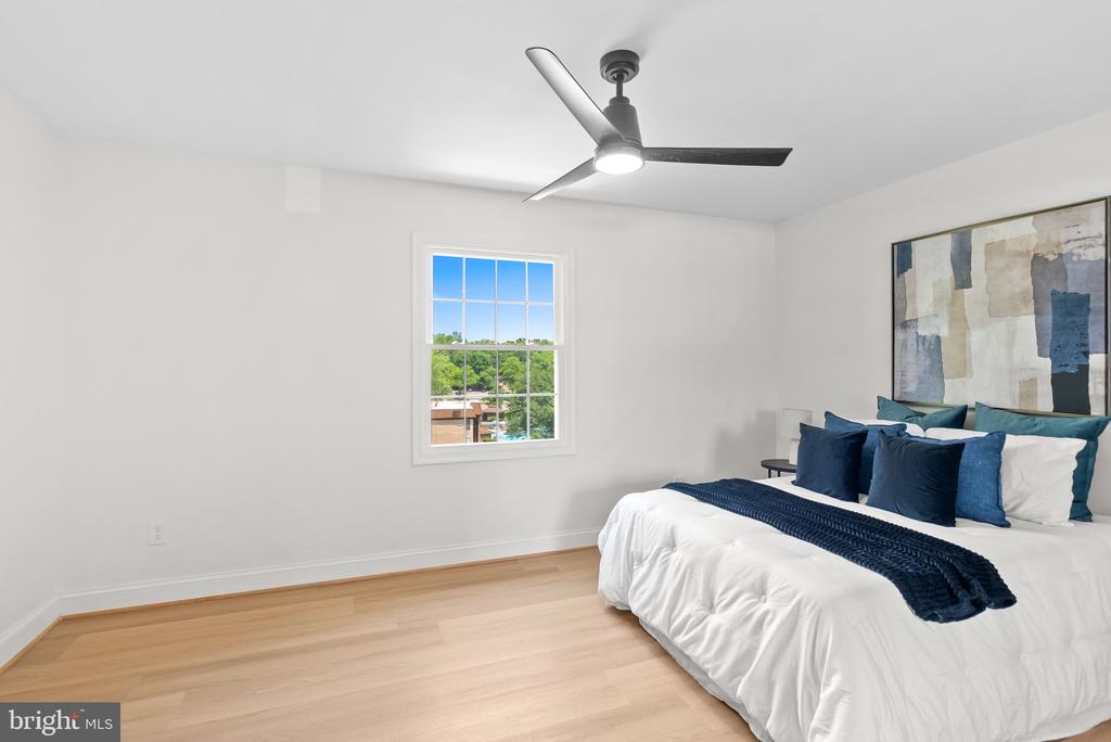 8530 BARRINGTON COURT Unit: 938