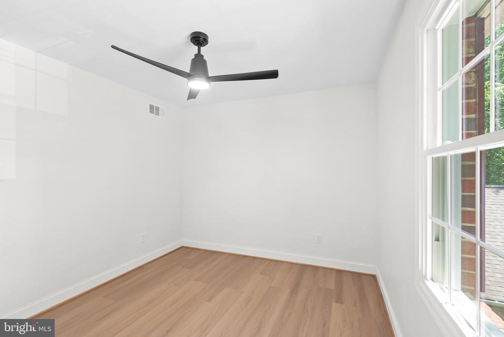 8530 BARRINGTON COURT Unit: 938