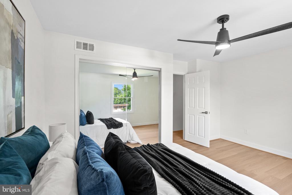 8530 BARRINGTON COURT Unit: 938
