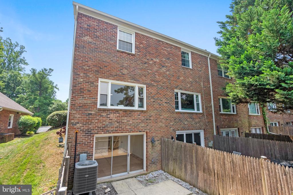 8530 BARRINGTON COURT Unit: 938