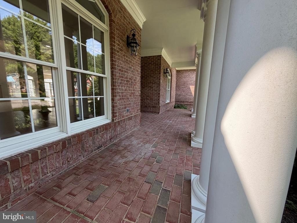 10799 GLEN MIST LANE