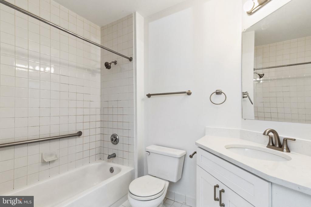 12915 ALTON SQUARE Unit: 114