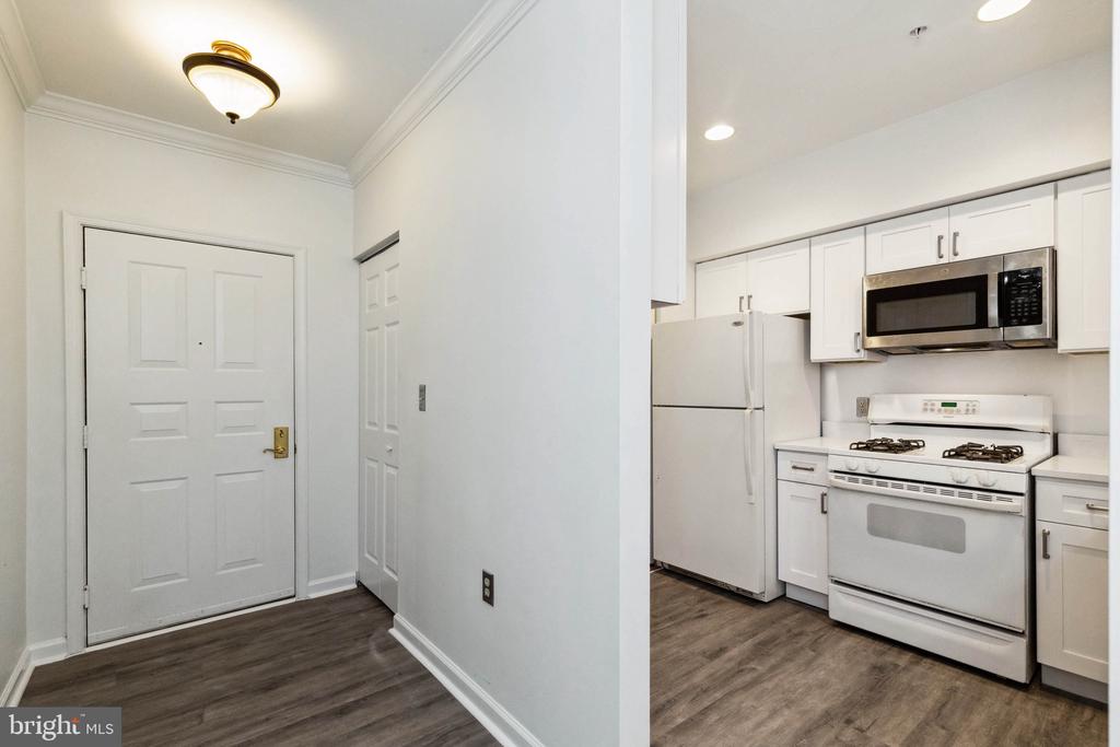 12915 ALTON SQUARE Unit: 114