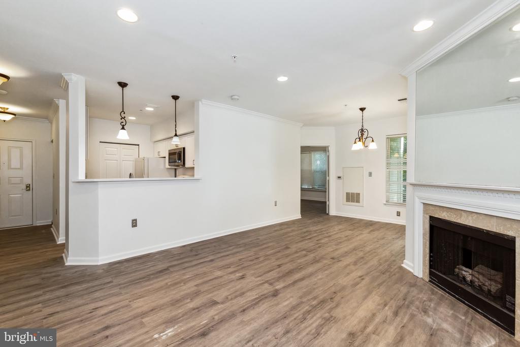12915 ALTON SQUARE Unit: 114