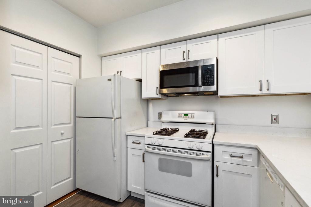 12915 ALTON SQUARE Unit: 114