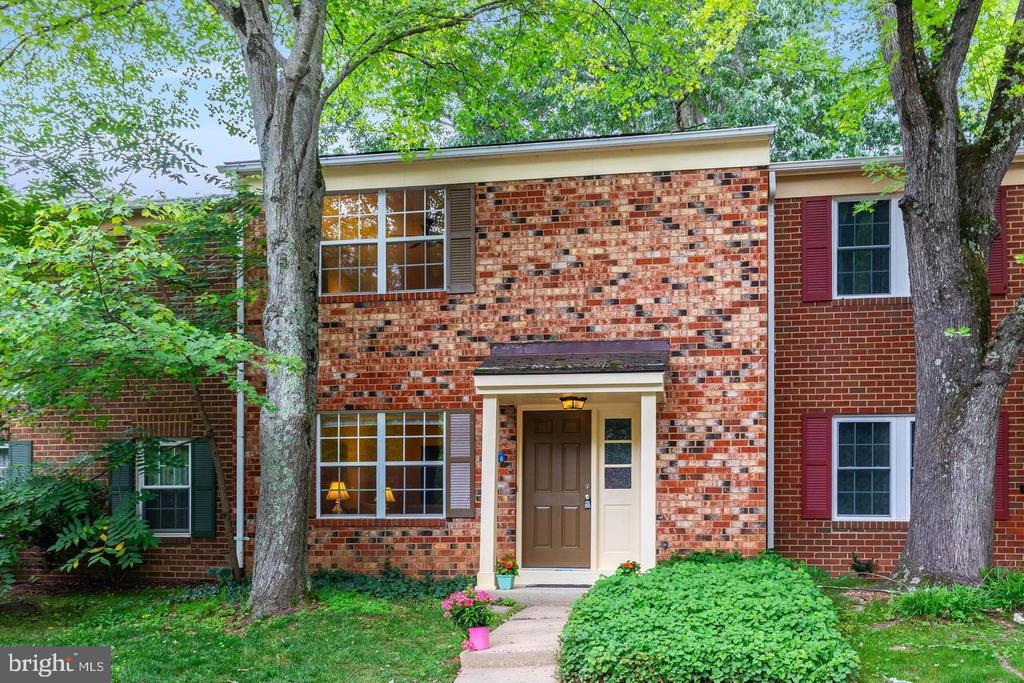 2256 GUNSMITH SQUARE