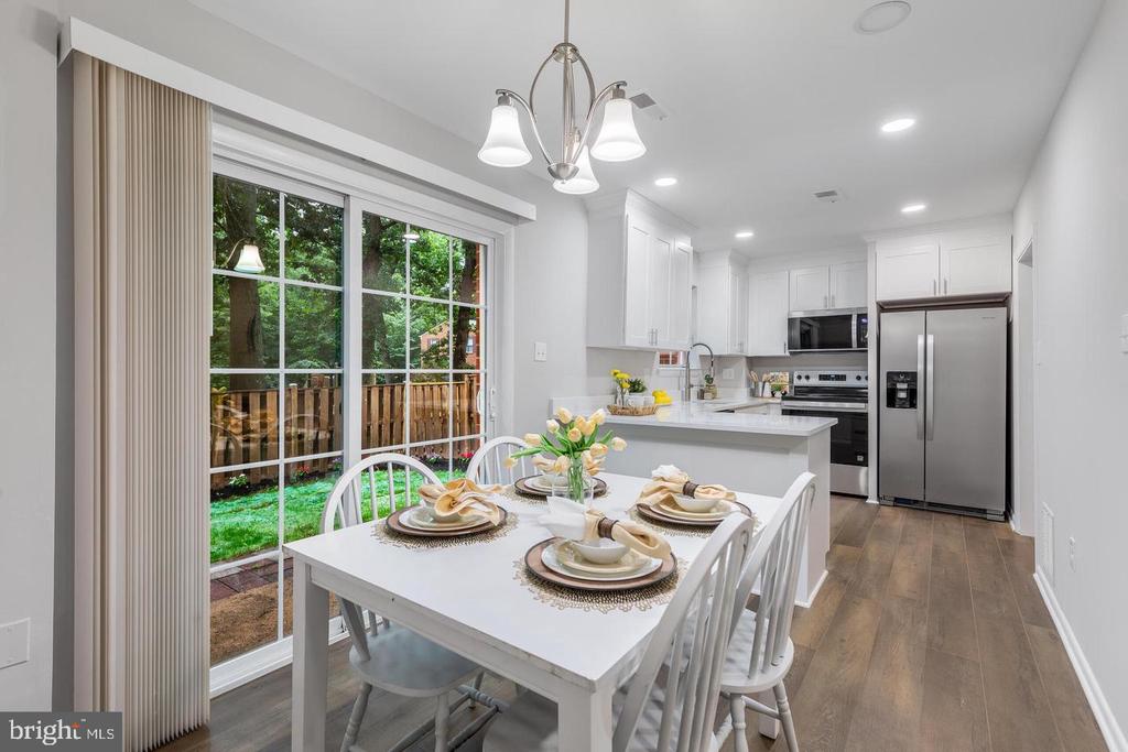 2256 GUNSMITH SQUARE
