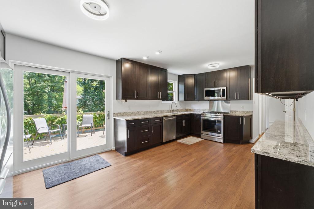 8923 CROMWELL