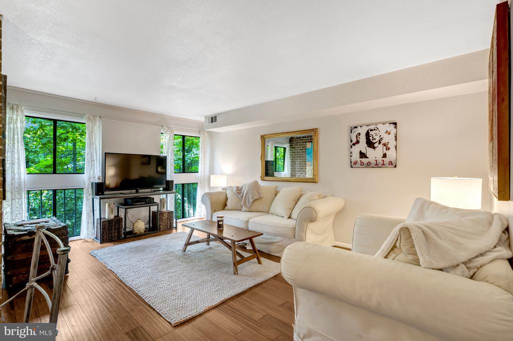 1550 MOORINGS DRIVE Unit: 1A/22C