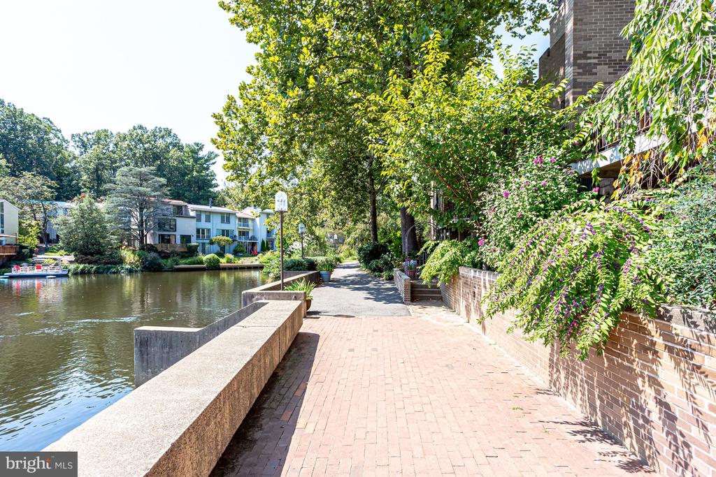 1550 MOORINGS DRIVE Unit: 1A/22C