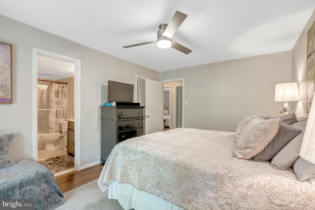 1550 MOORINGS DRIVE Unit: 1A/22C