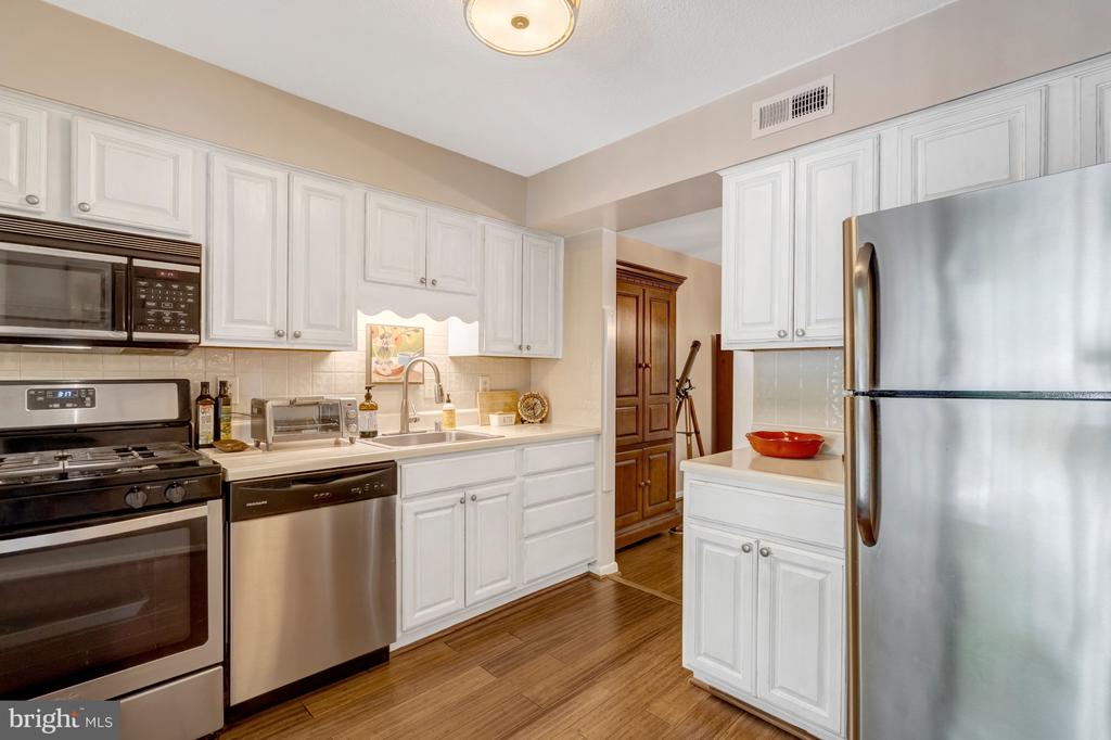 1550 MOORINGS DRIVE Unit: 1A/22C