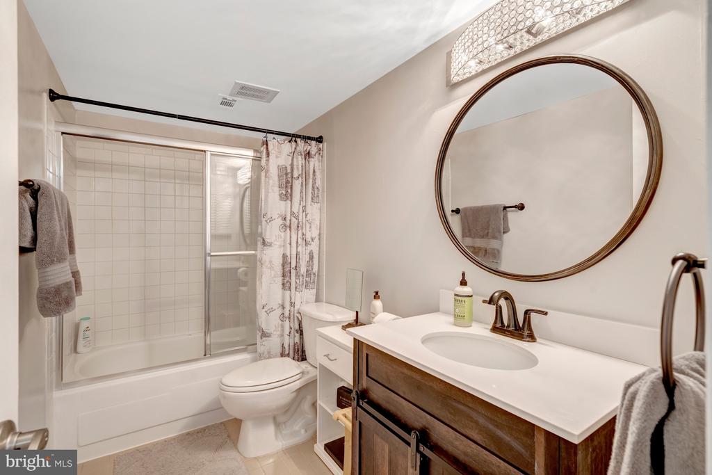 1550 MOORINGS DRIVE Unit: 1A/22C