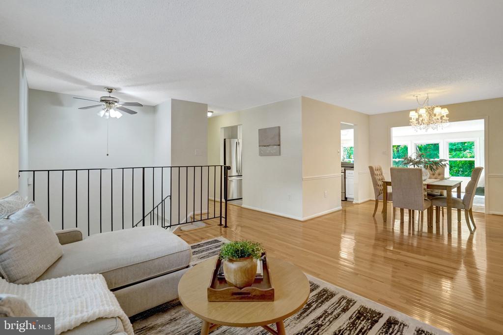 4503 LANTERN PLACE