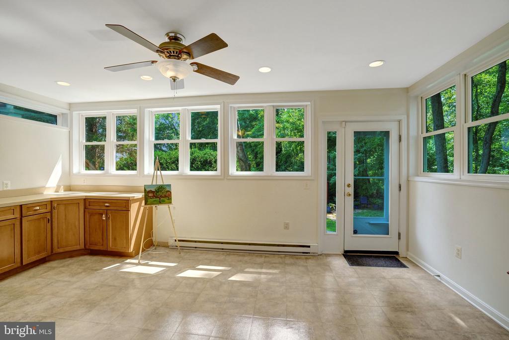 4503 LANTERN PLACE
