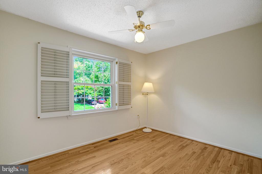 4503 LANTERN PLACE