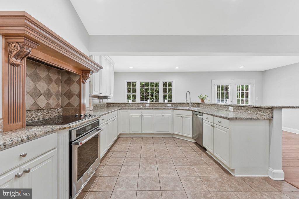 13716 SPRINGHAVEN DRIVE