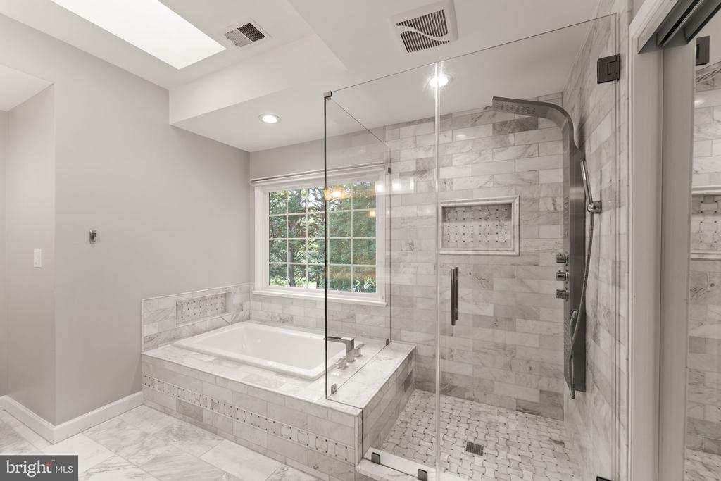 11405 NORTHWIND COURT