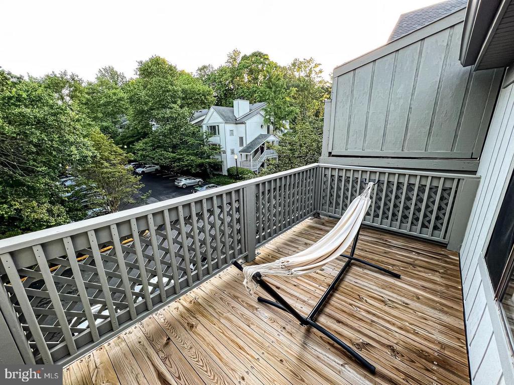 2239 HUNTERS RUN DRIVE Unit: 2239