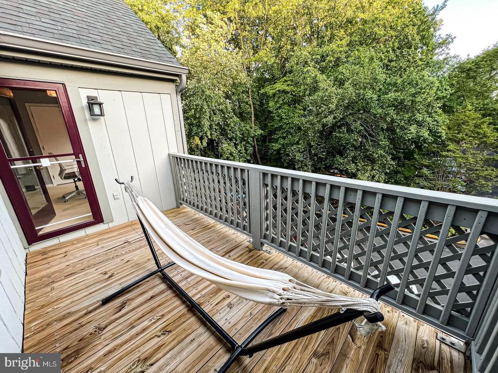 2239 HUNTERS RUN DRIVE Unit: 2239