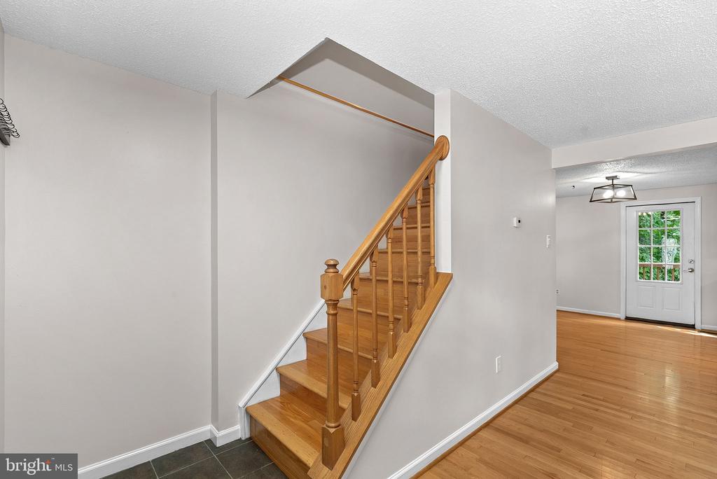 8693 BENT ARROW COURT
