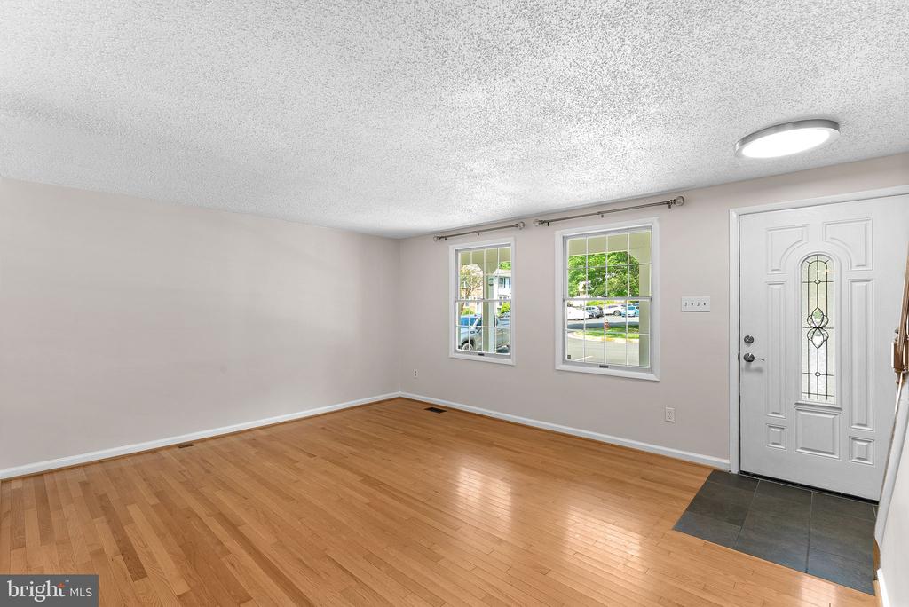 8693 BENT ARROW COURT